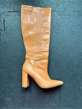 Women's Tall Croc-Embossed Block Heel Boot - Tan